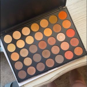 Morphe 35O eye shadow palette